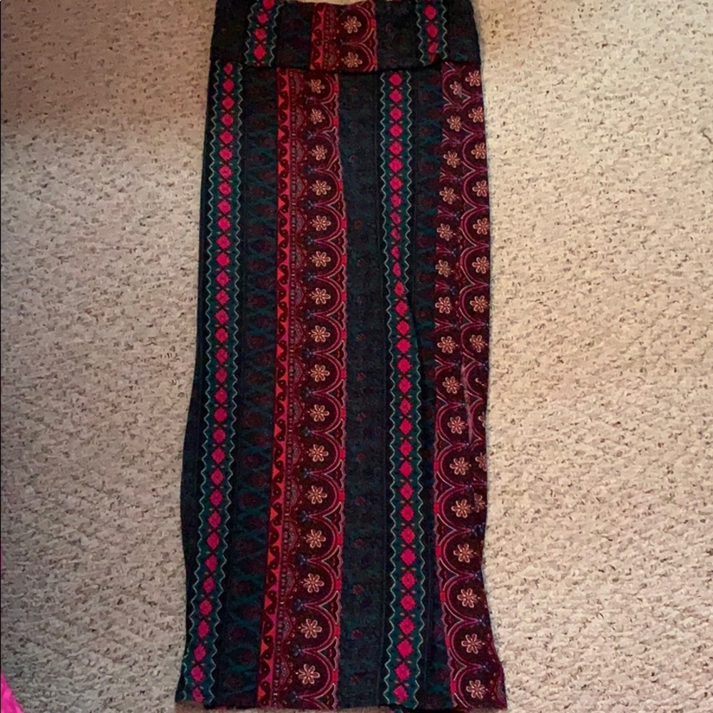 Patterned maxi skirt